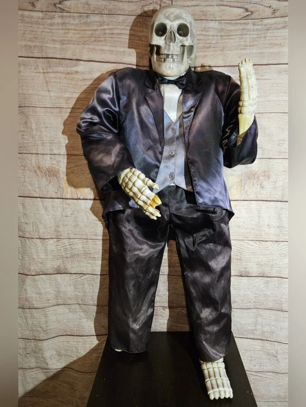 Vintage 90s hanging Dapper skeleton decor